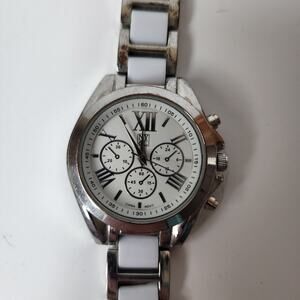 NY&C Womens Watch Quartz Round White Silver Toned Link 17200